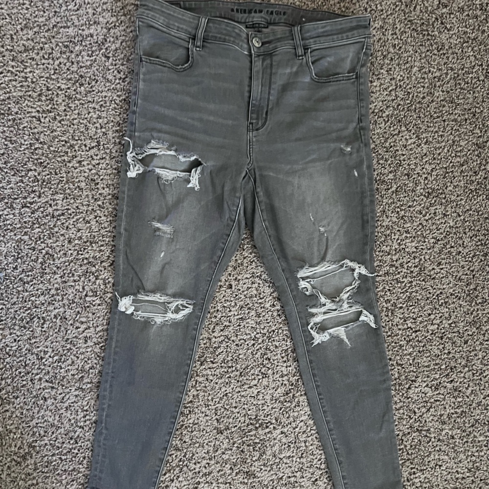 American Eagle Outfitters Gray Distressed Skinny Jeans